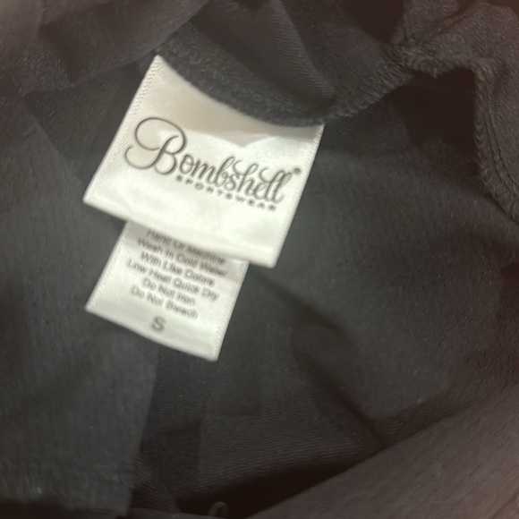 Bombshell Sportswear White Logo Mesh Jersey Side Tie Crop Top Tee Shirt Black - Picture 9 of 12